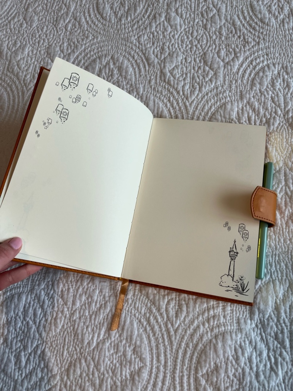 NWOT Tangled Disney Animators Collection Sketchbook - Picture 3 of 4